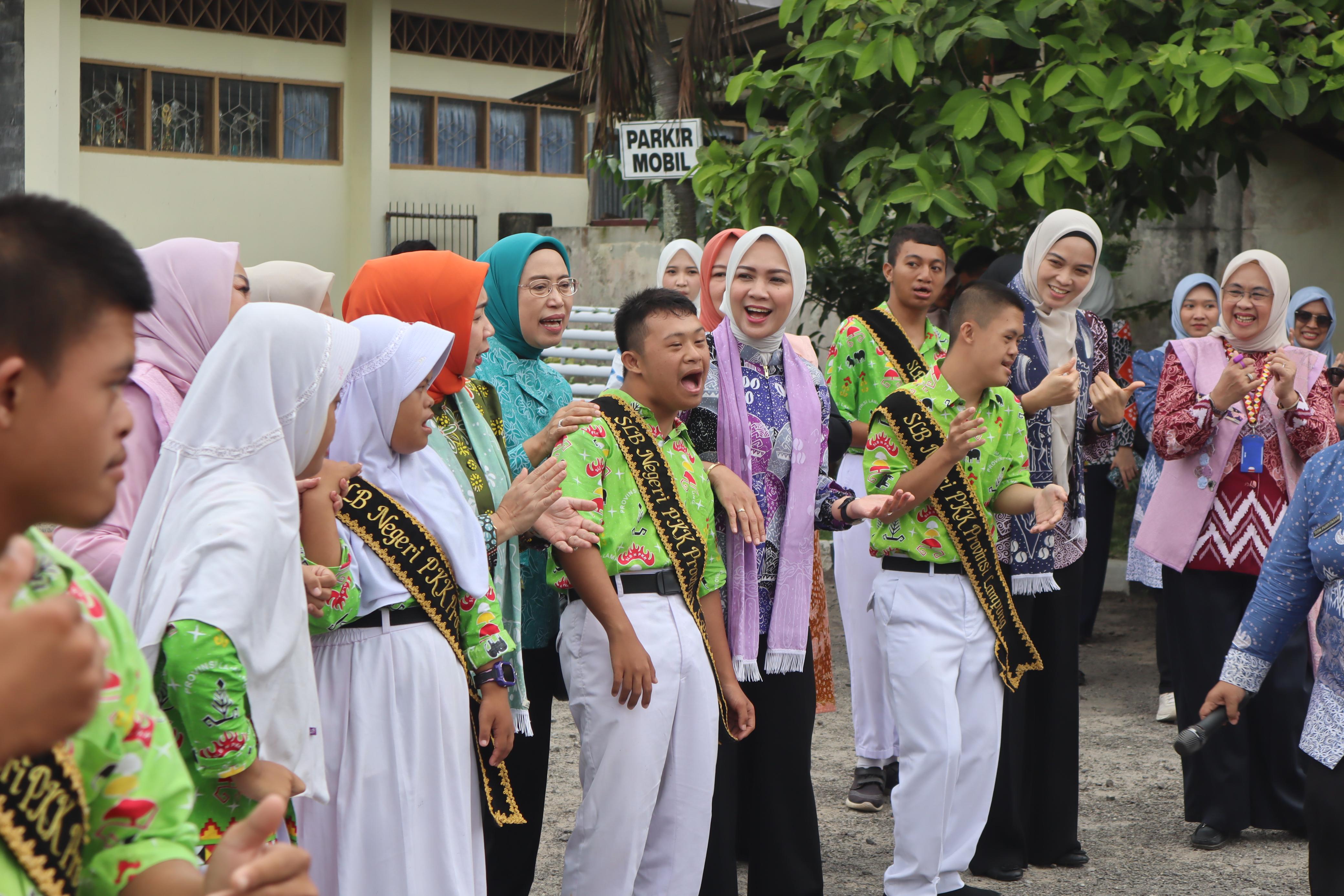 Ketua TP. PKK Provinsi Lampung Dorong Kemandirian Anak Istimewa melalui Pendidikan Inklusif